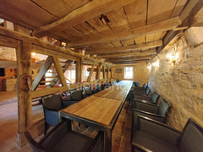 Moulin - 395 m² - 13 pièces