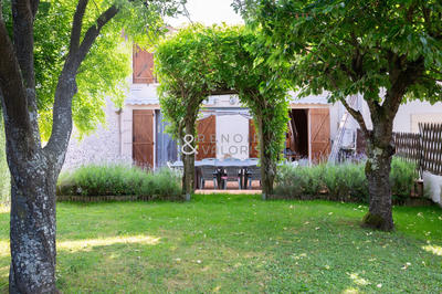 Maison traditionnelle - 143 m² - 5 pièces