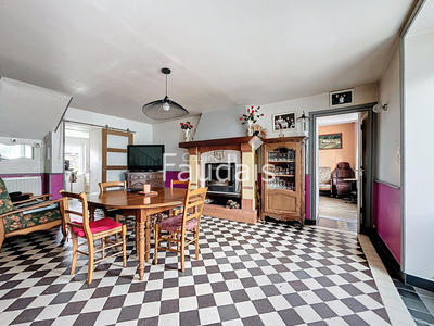 Maison - 147 m² - 6 pièces