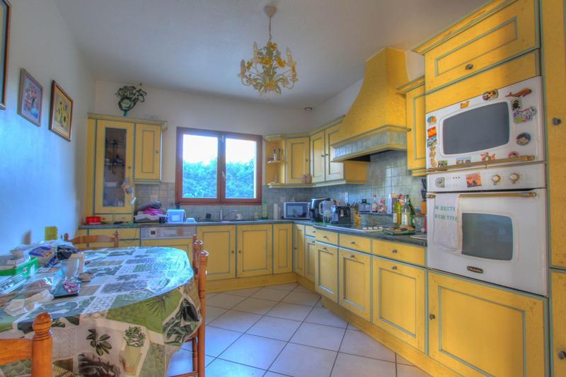 Maison - 193 m² - 6 pièces