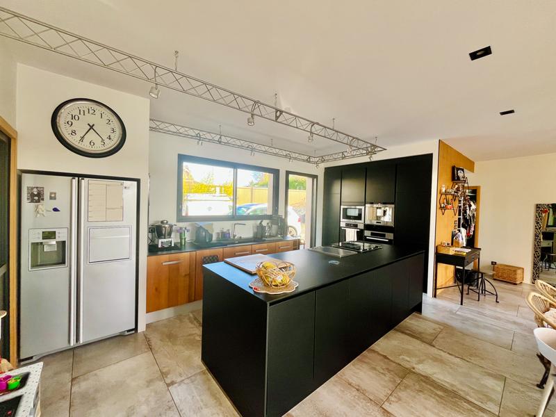 Maison - 179 m² - 6 pièces