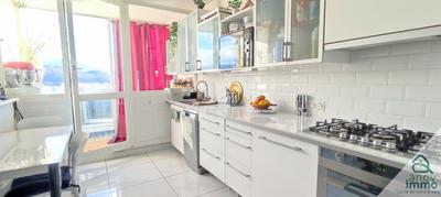 Appartement - 80 m² - 4 pièces