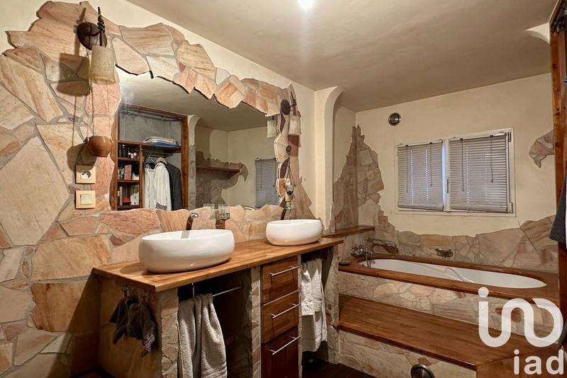 Maison - 105 m² - 4 pièces