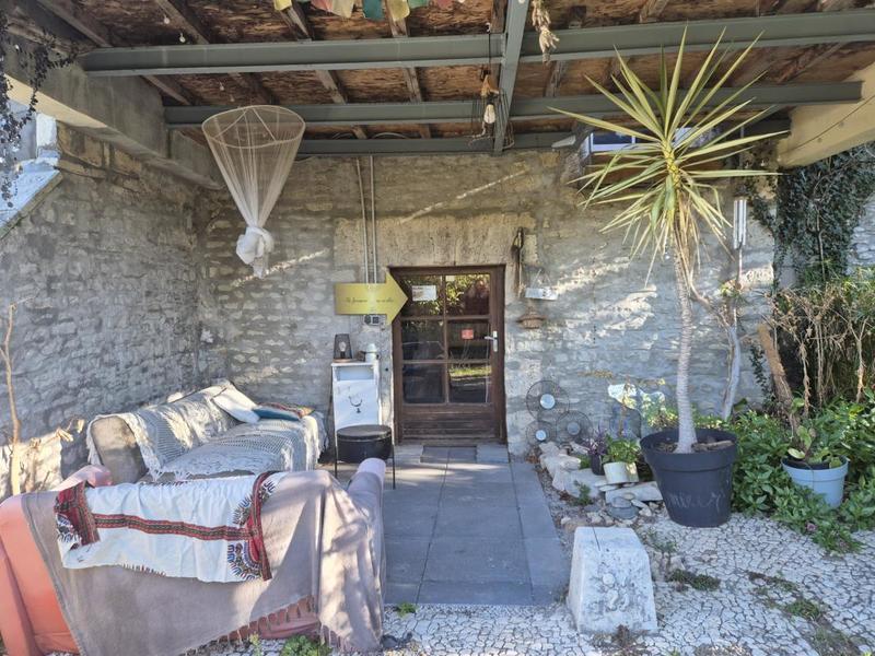 Maison en pierre - 154 m² - 6 pièces