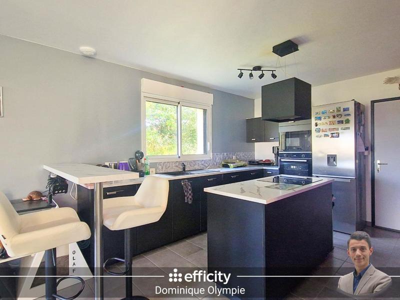 Maison - 102 m² - 4 pièces