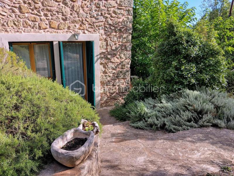 Maison en pierre - 100 m² - 5 pièces