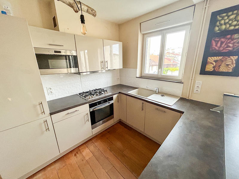 Appartement - 75 m² - 3 pièces