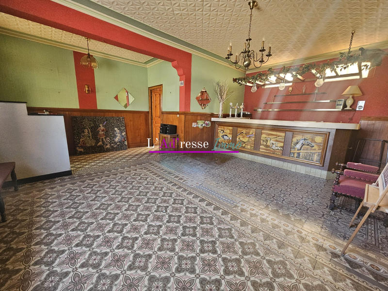 Maison - 197 m² - 8 pièces