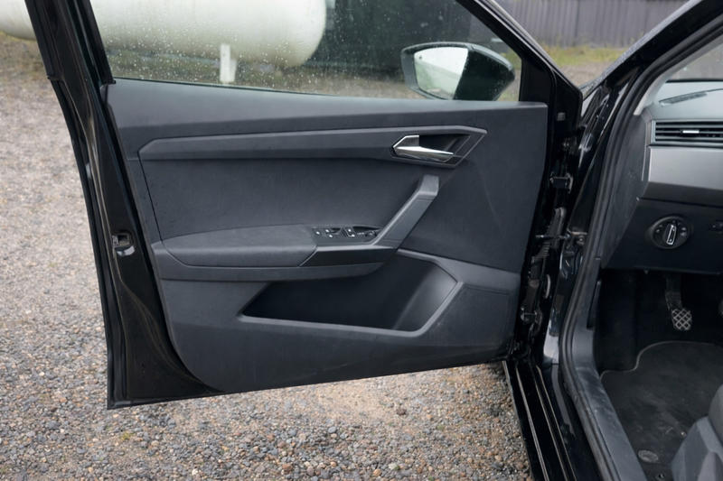 Seat Ibiza V 1.0 Tsi 95 Black Line - 5 places