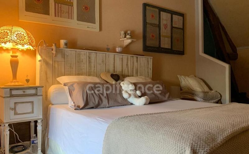 Maison - 174 m² - 11 pièces