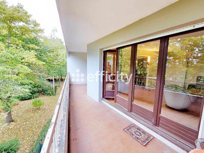 Appartement - 83 m² - 4 pièces