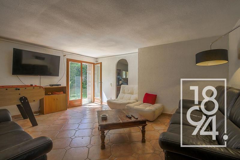 Villa - 223 m² - 5 pièces