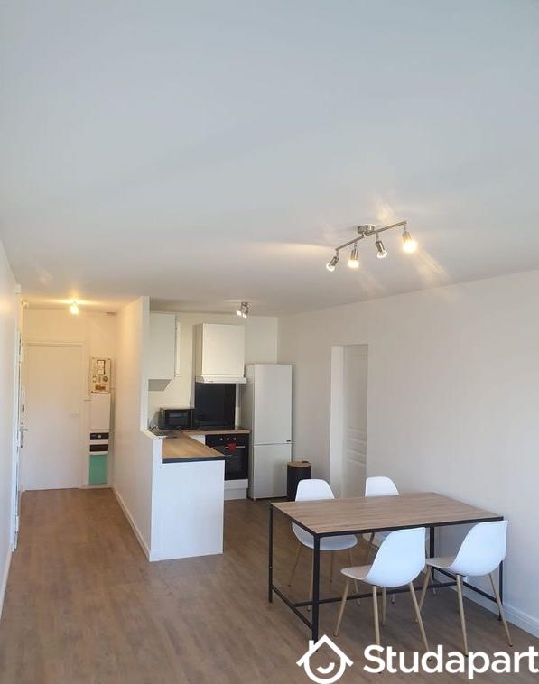 Chambre - 24 m² - 1 pièce