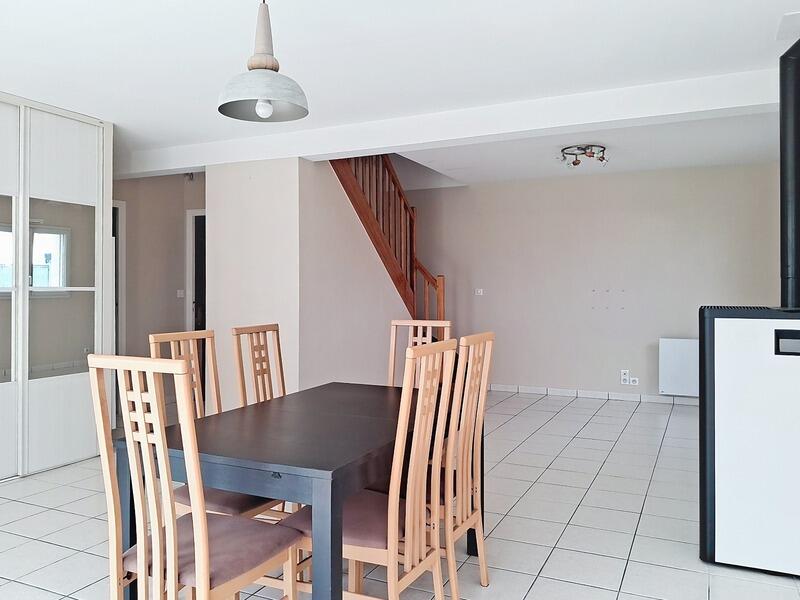 Maison - 106 m² - 6 pièces