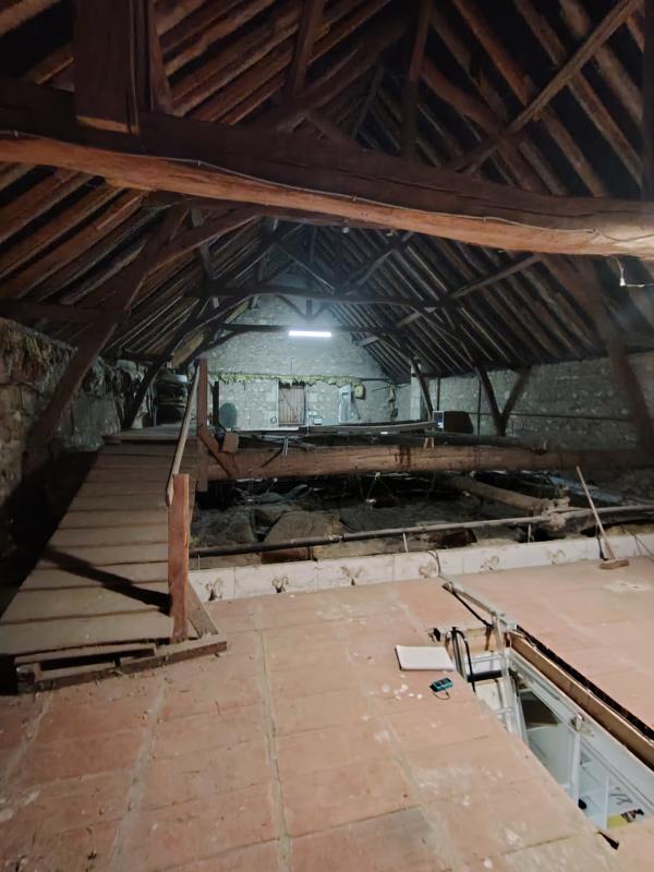 Local commercial - 118 m² - 3 pièces