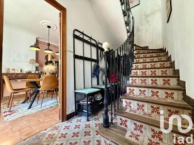 Maison - 220 m² - 9 pièces