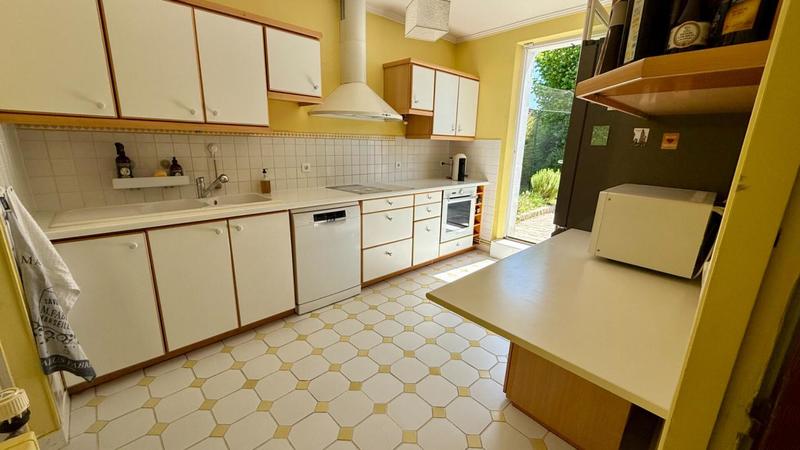 Maison - 190 m² - 10 pièces