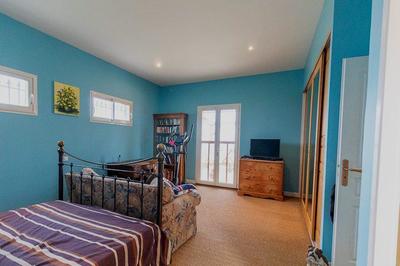 Maison contemporaine - 250 m² - 7 pièces