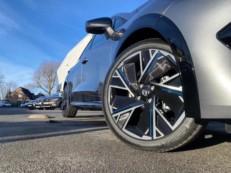 Renault Clio 6 Esprit Alpine Hybride E Tech 160cv Carplay/Roue de Secours/Camera/Regulateur Adaptatif