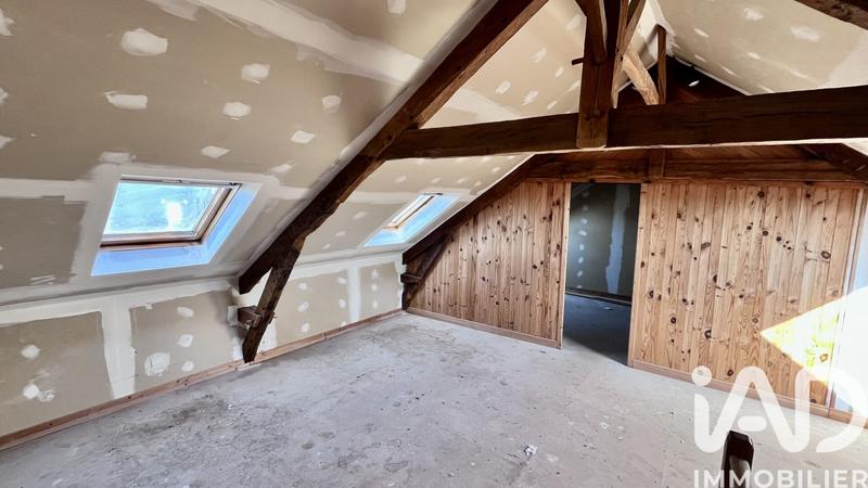 Maison - 217 m² - 6 pièces