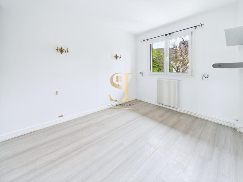 Maison - 157 m² - 6 pièces