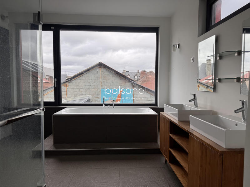 Maison - 165 m² - 7 pièces