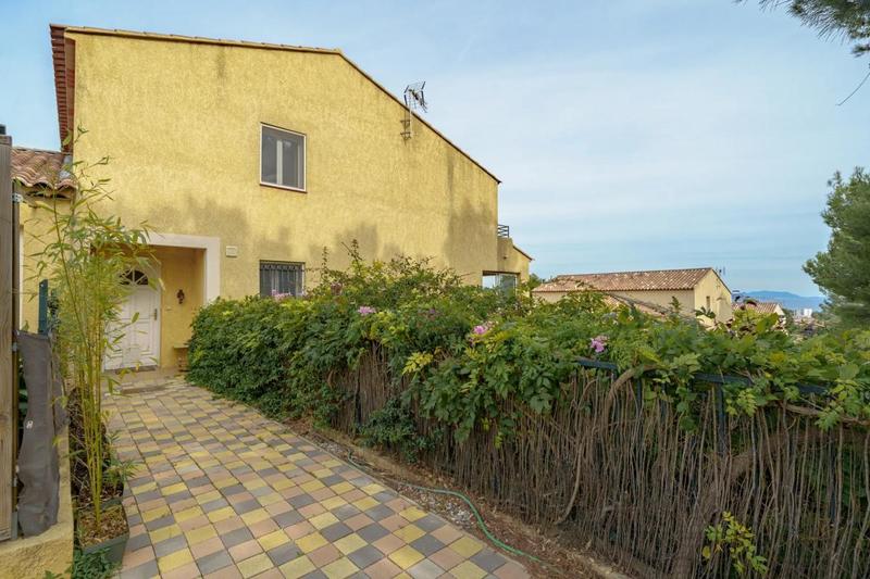 Appartement - 98 m² - 4 pièces