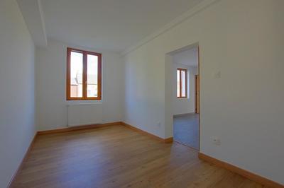Maison - 98 m² - 5 pièces