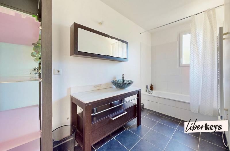 Duplex - 91 m² - 5 pièces