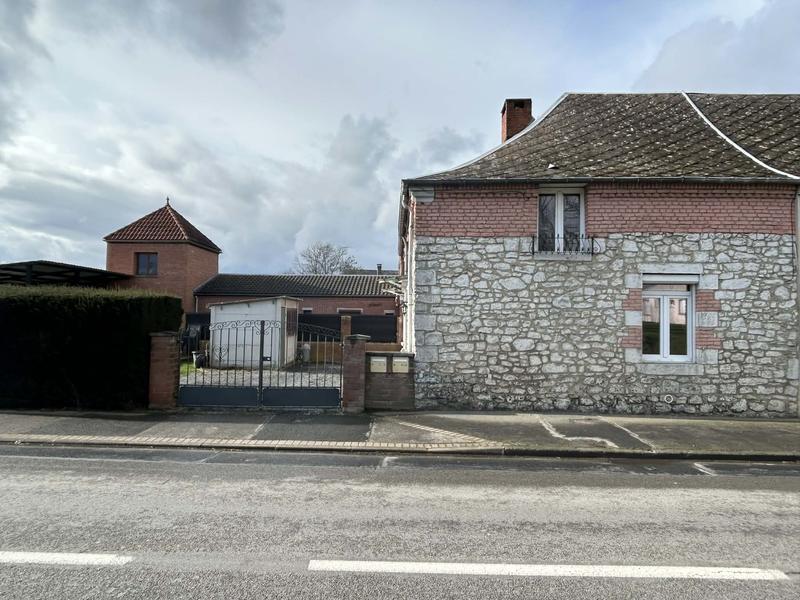 Maison - 80 m² - 5 pièces