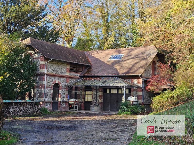 Maison - 451 m² - 15 pièces