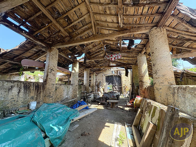 Maison - 226 m² - 7 pièces