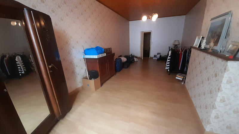 Maison - 180 m² - 7 pièces