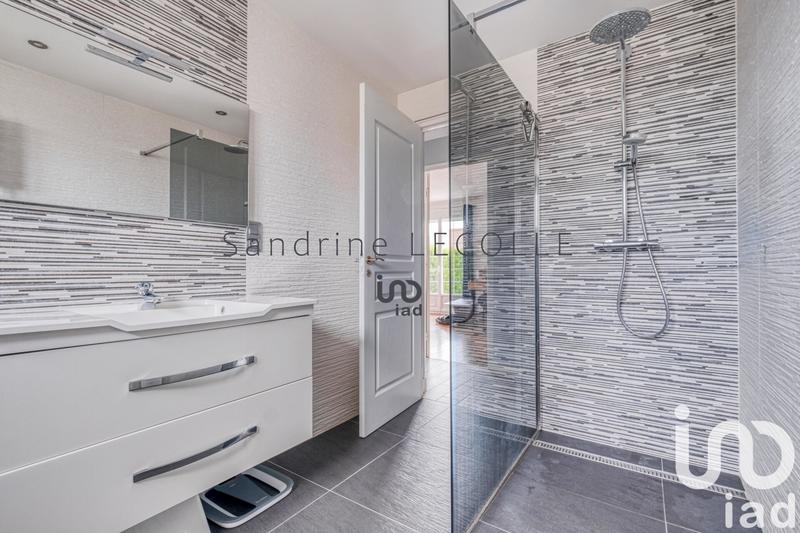 Maison - 194 m² - 7 pièces