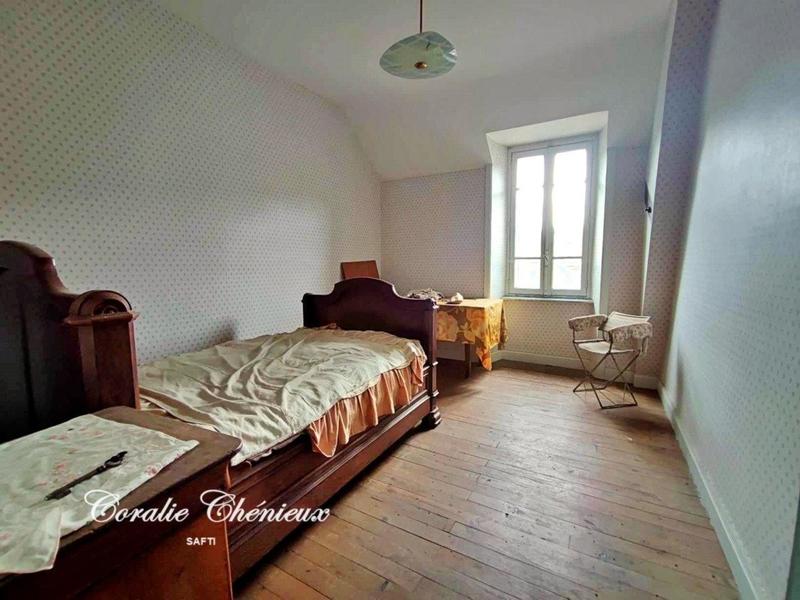 Maison - 232 m² - 8 pièces