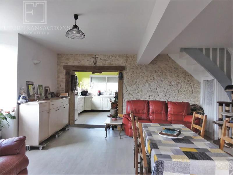 Maison - 141 m² - 5 pièces