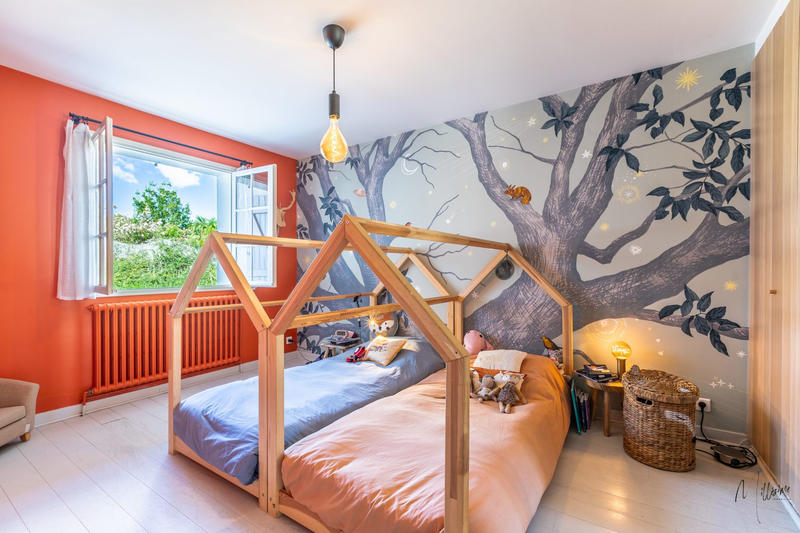 Maison - 180 m² - 8 pièces