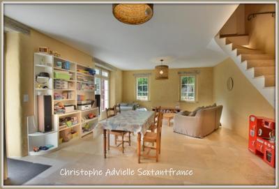 Maison - 158 m² - 5 pièces