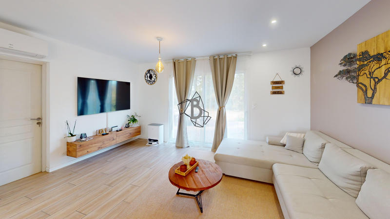 Maison - 86 m² - 4 pièces