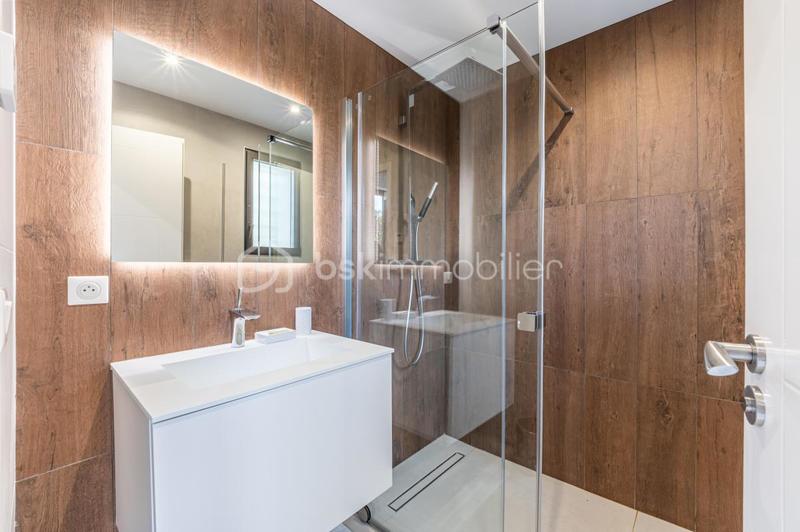 Appartement - 143 m² - 4 pièces