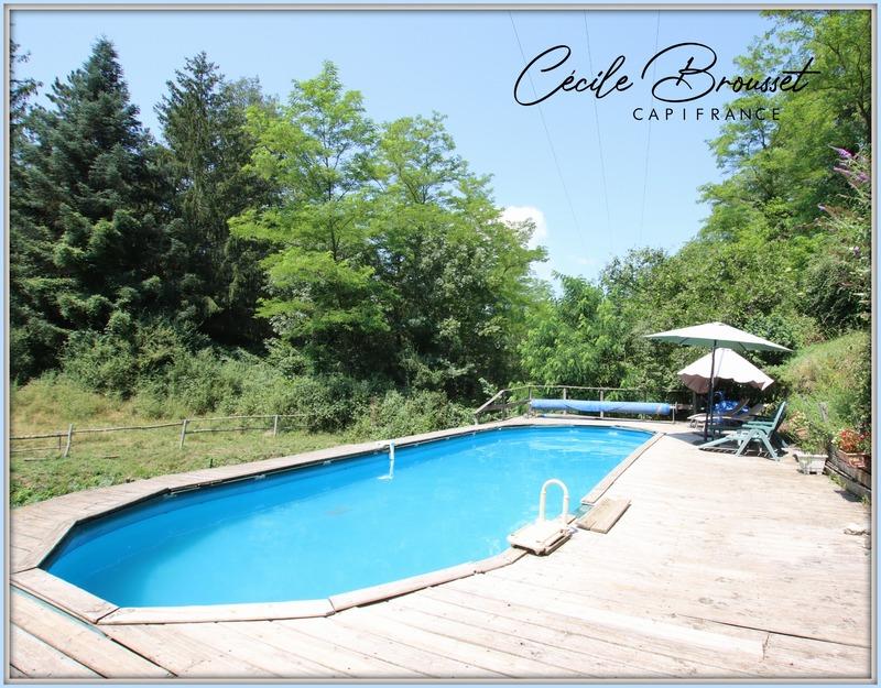 Mas - 274 m² - 10 pièces