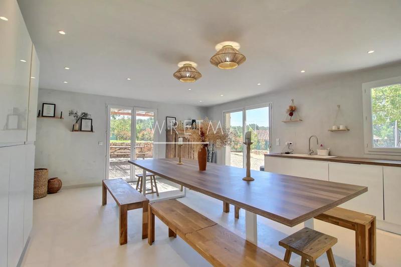 Villa - 192 m² - 6 pièces