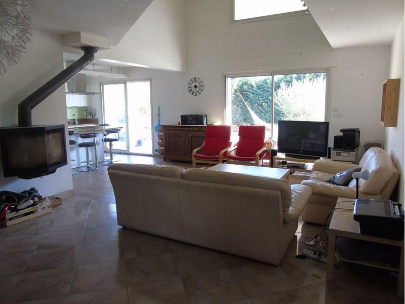 Maison traditionnelle - 210 m² - 8 pièces