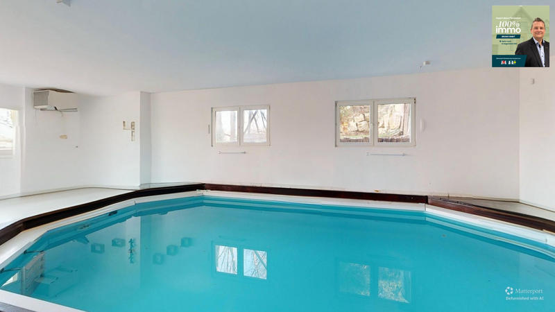 Maison - 390 m² - 12 pièces