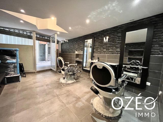 Local commercial - 49 m² - 2 pièces