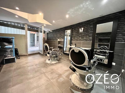 Local commercial - 49 m² - 2 pièces