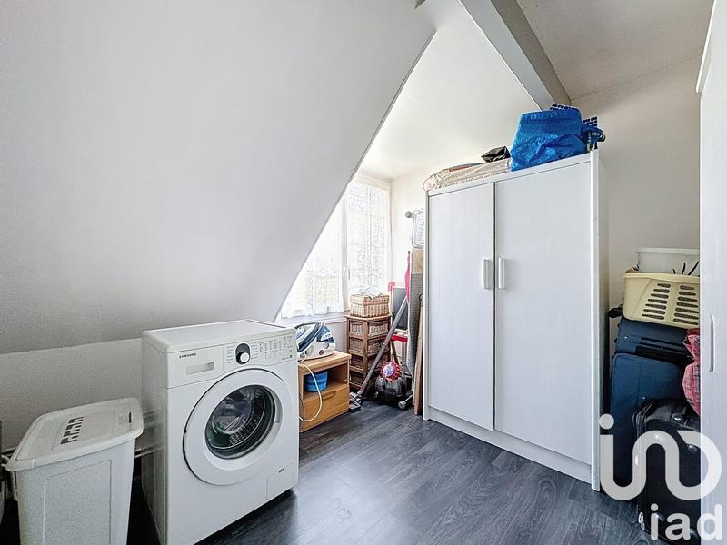 Maison - 270 m² - 9 pièces