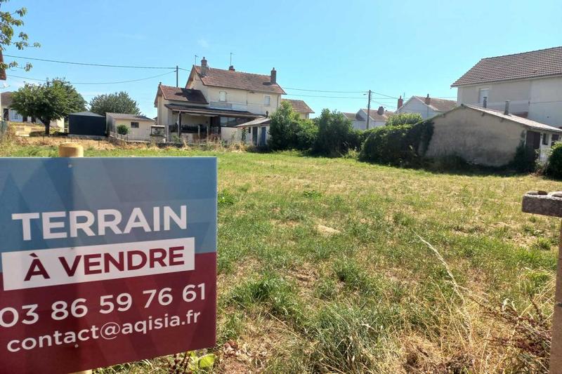 Terrain constructible - 640 m²