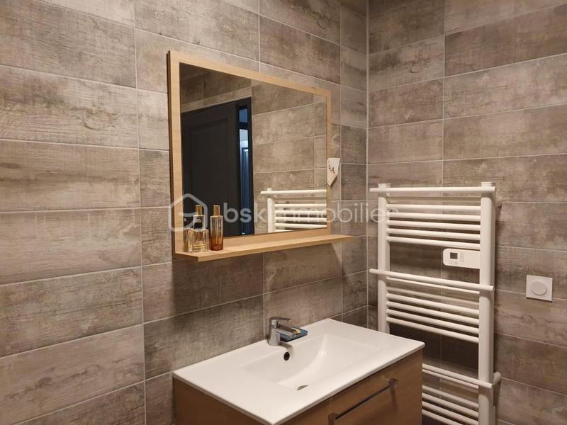 Maison traditionnelle - 120 m² - 5 pièces