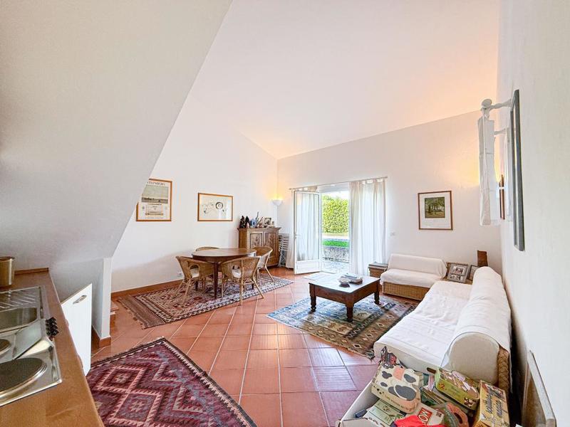 Maison chambre d'hôtes - 545 m² - 18 pièces